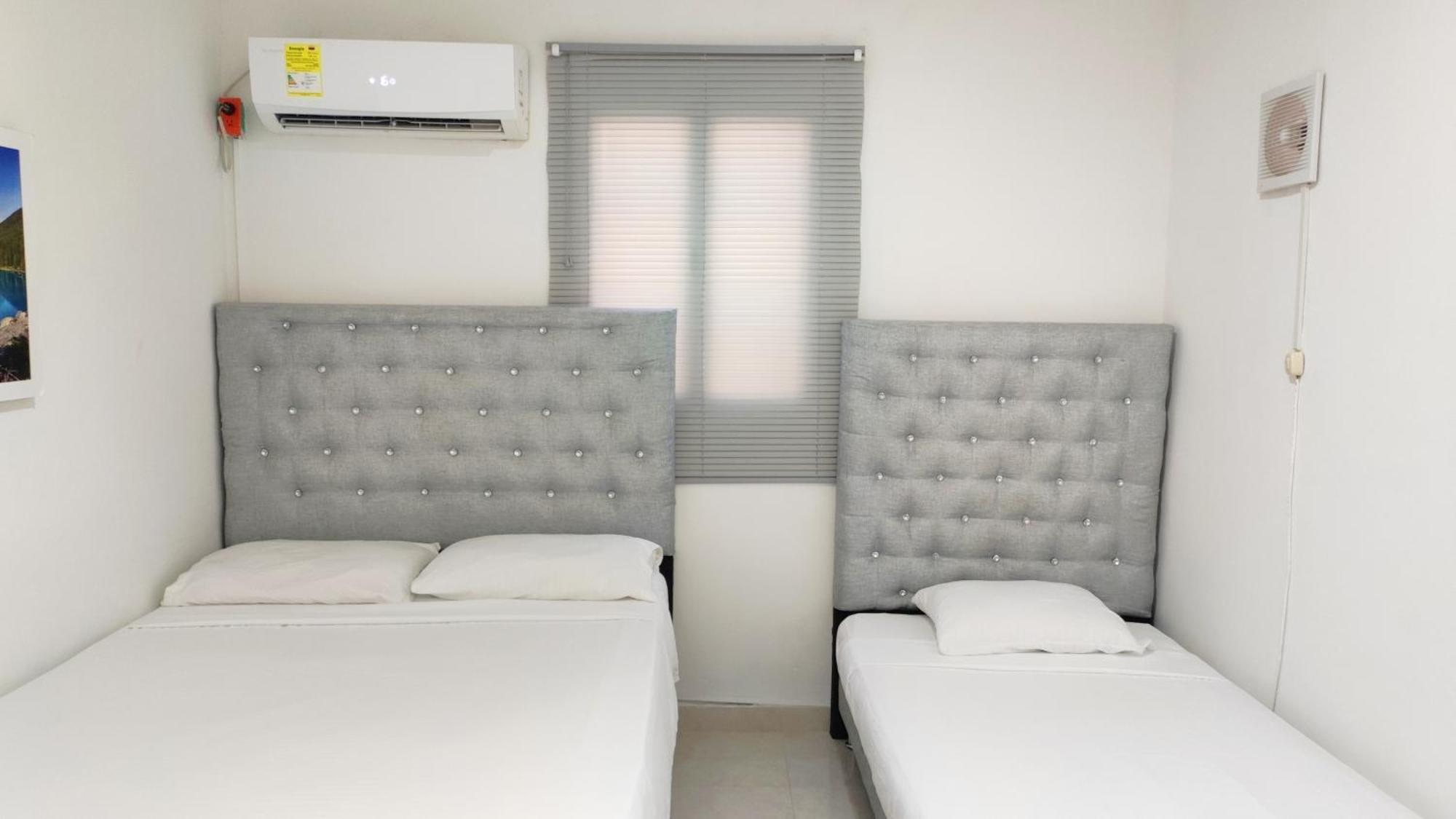 Happy Tours Apartments Cartagena Екстериор снимка