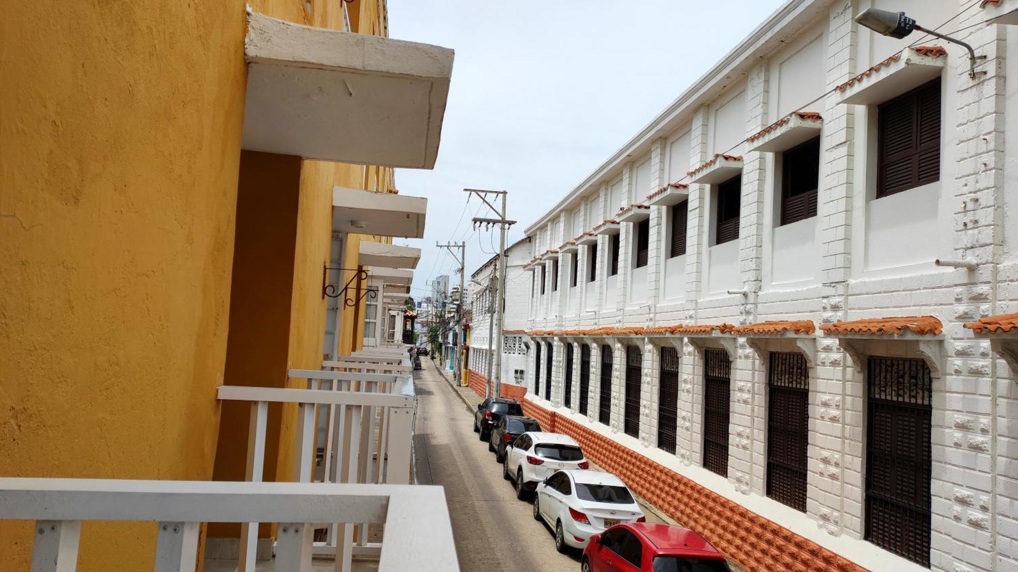 Happy Tours Apartments Cartagena Екстериор снимка